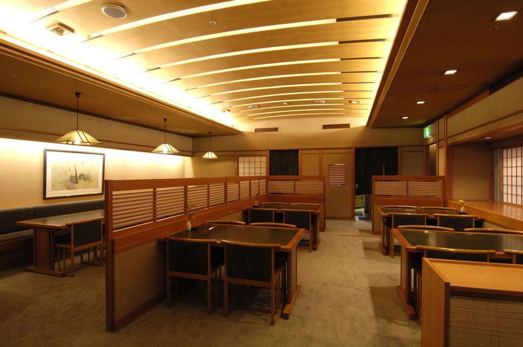 Royal Oak Hotel Spa & Gardens Otsu Exterior photo